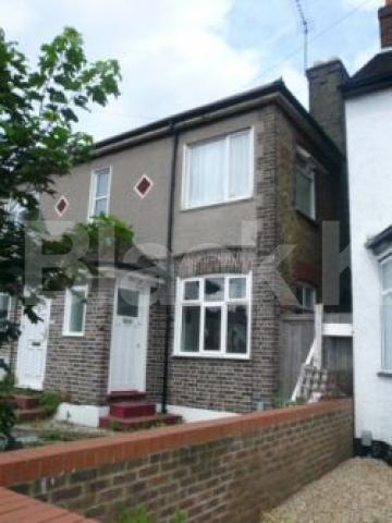 			2 Bedroom, 1 bath, 1 reception Flat			 Granville Road, WOOD GREEN N22
