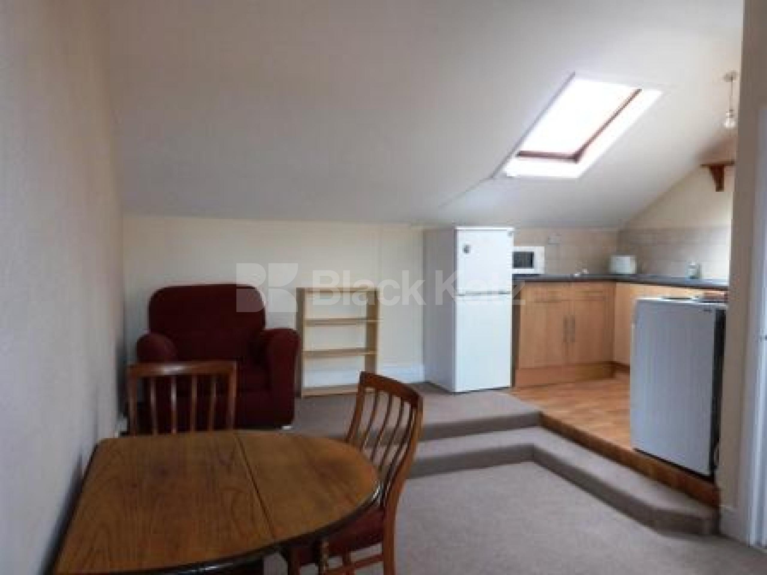 			Only 1 month's deposit instead of 6 weeks saving £384! , 1 Bedroom, 1 bath, 1 reception Flat			 Rathcoole Gardens, Hornsey N8