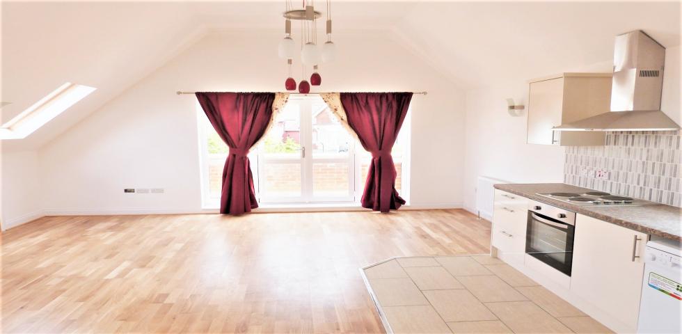 			2 Bedroom, 1 bath, 1 reception Flat			 Heathfield Park, WILLESDEN GREEN