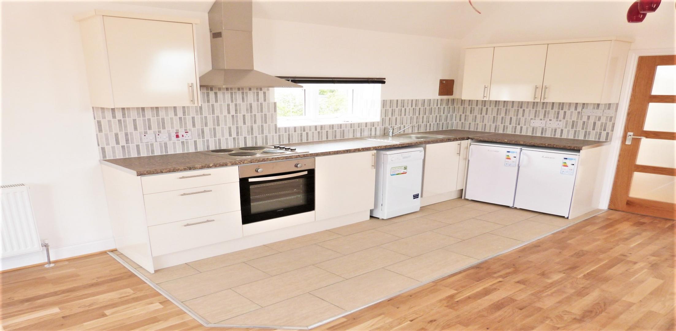 			2 Bedroom, 1 bath, 1 reception Flat			 Heathfield Park, WILLESDEN GREEN