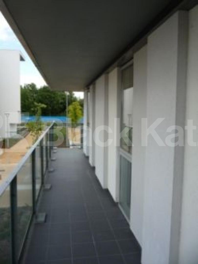 			LET!, 2 Bedroom, 1 bath, 1 reception Flat			 New River Village, Crouch End N8