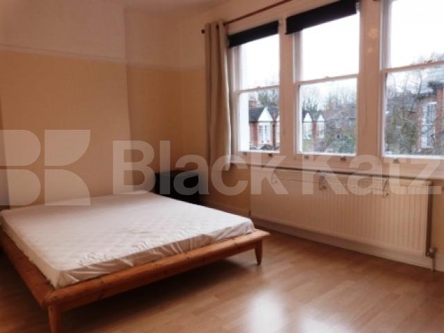 			2 Bedroom, 1 bath, 1 reception Flat			 Hillfield Park, Muswell Hill