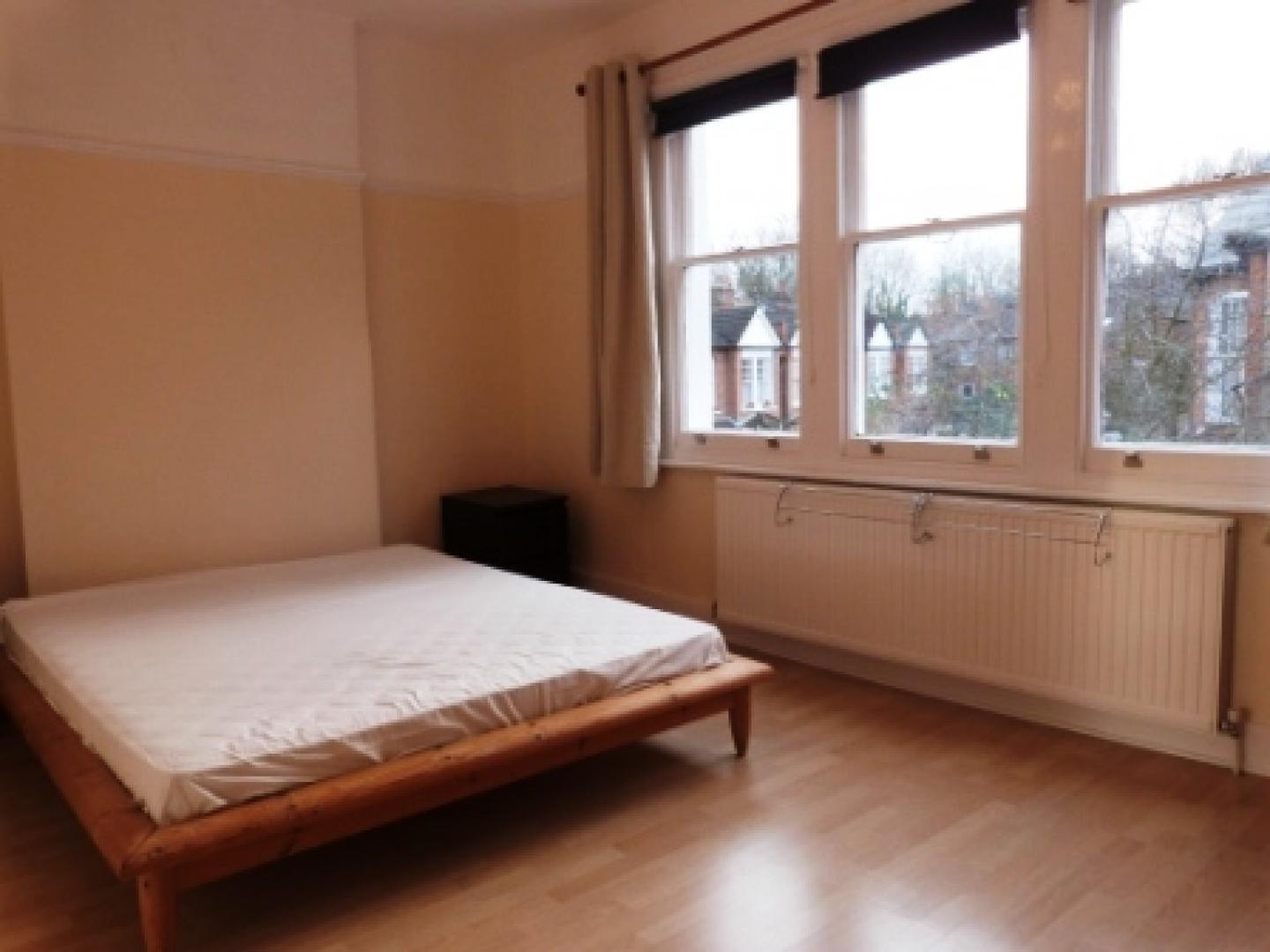 			2 Bedroom, 1 bath, 1 reception Flat			 Hillfield Park, MUSWELL HILL