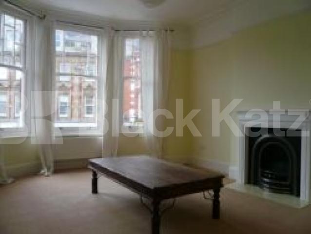 			2 Bedroom, 1 bath, 1 reception Flat			 Muswell Hill Broadway, MUSWELL HILL N10
