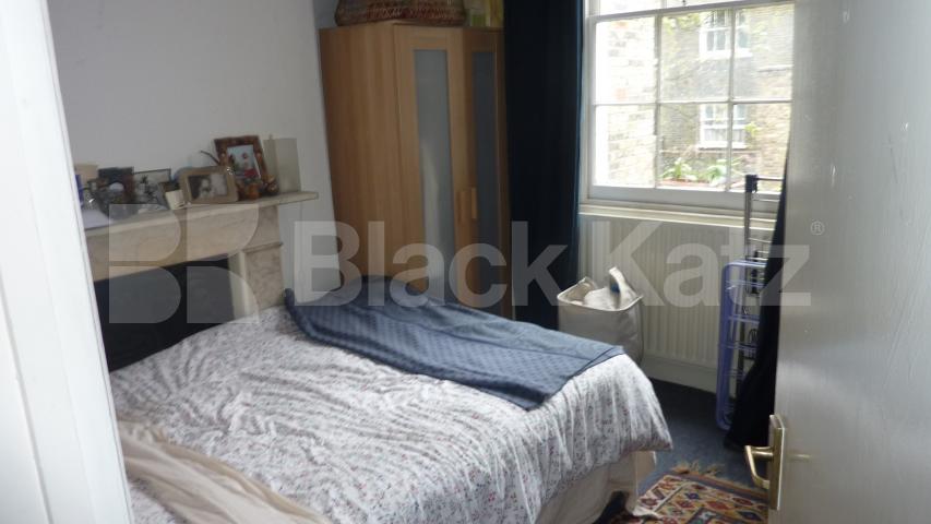 			CENTRAL ZONE 1 LOCATION!, 1 Bedroom, 1 bath, 1 reception Flat			 Swinton Street, KINGS CROSS