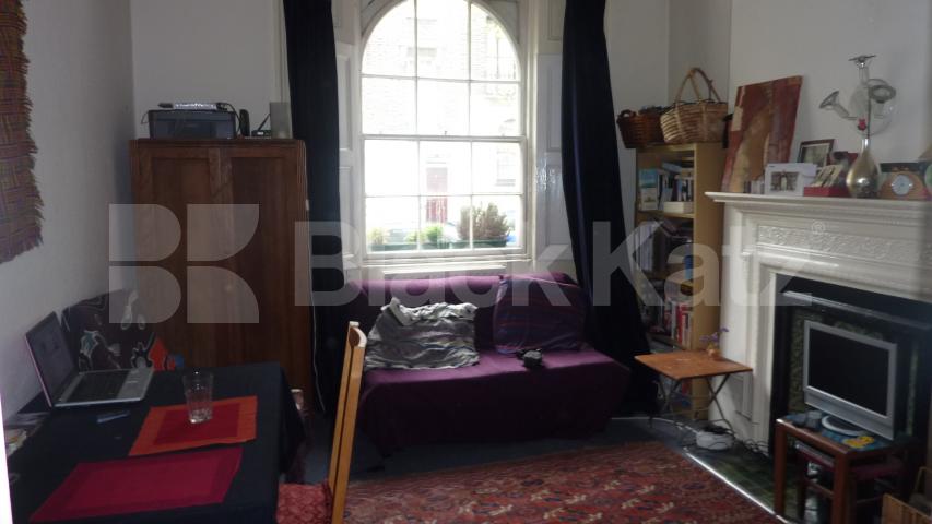			CENTRAL ZONE 1 LOCATION!, 1 Bedroom, 1 bath, 1 reception Flat			 Swinton Street, KINGS CROSS