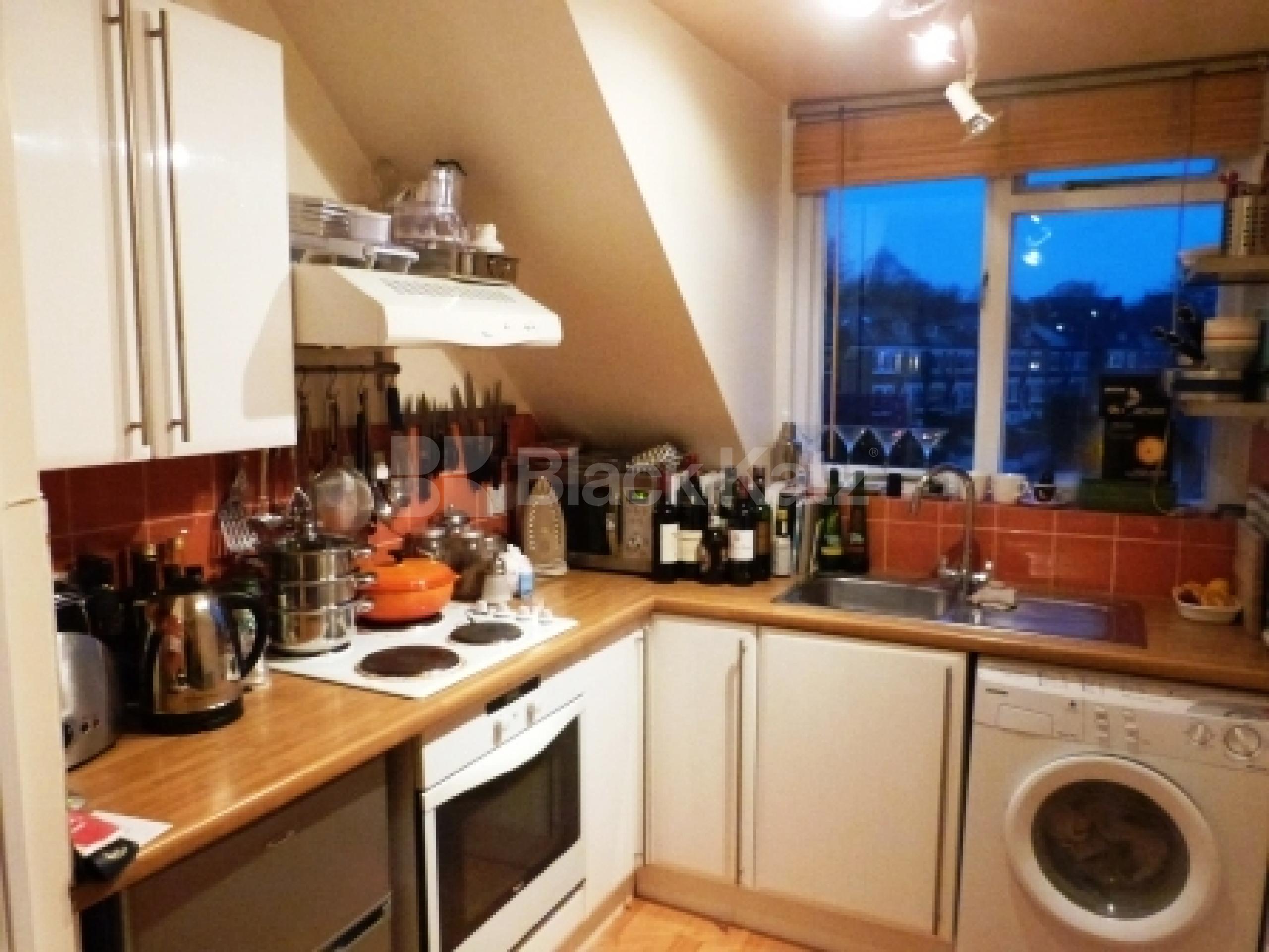 			1 Bedroom, 1 bath, 1 reception Flat			 Crouch Hill, CROUCH END N8
