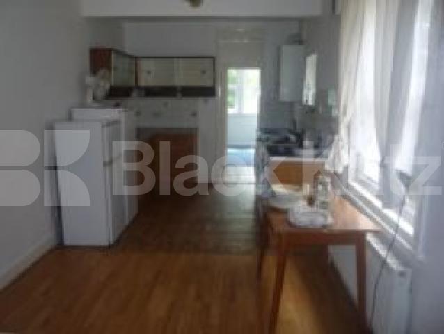 			3 Bedroom, 1 bath, 1 reception Flat			 Beresford Road, Hornsey