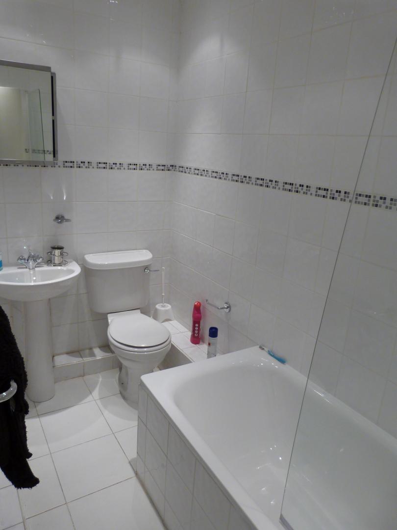 			NEXT TO FINCHLEY ROAD STATION!, 2 Bedroom, 1 bath, 1 reception Flat			 Canfield Gardens, SOUTH HAMPSTEAD