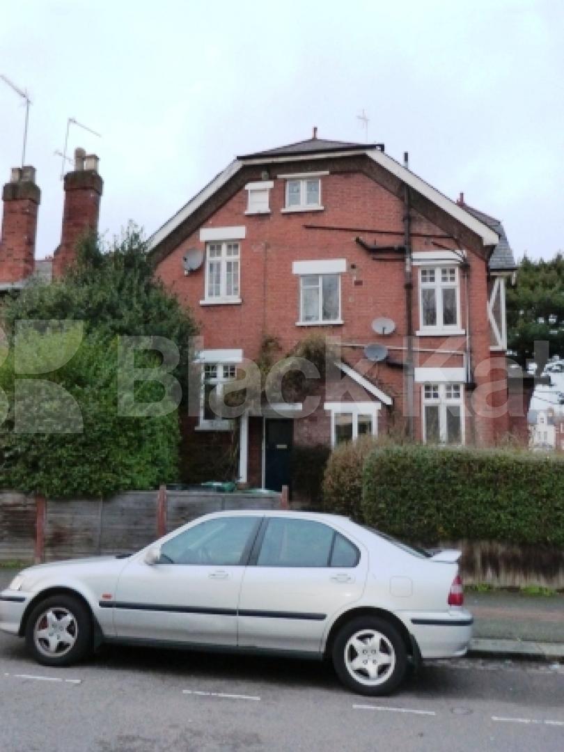 			2 Bedroom, 1 bath, 1 reception Flat			 Birchington Road, Crouch End