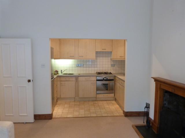 			2 Bedroom, 1 bath, 1 reception Flat			 Primrose Gardens, BELSIZE PARK