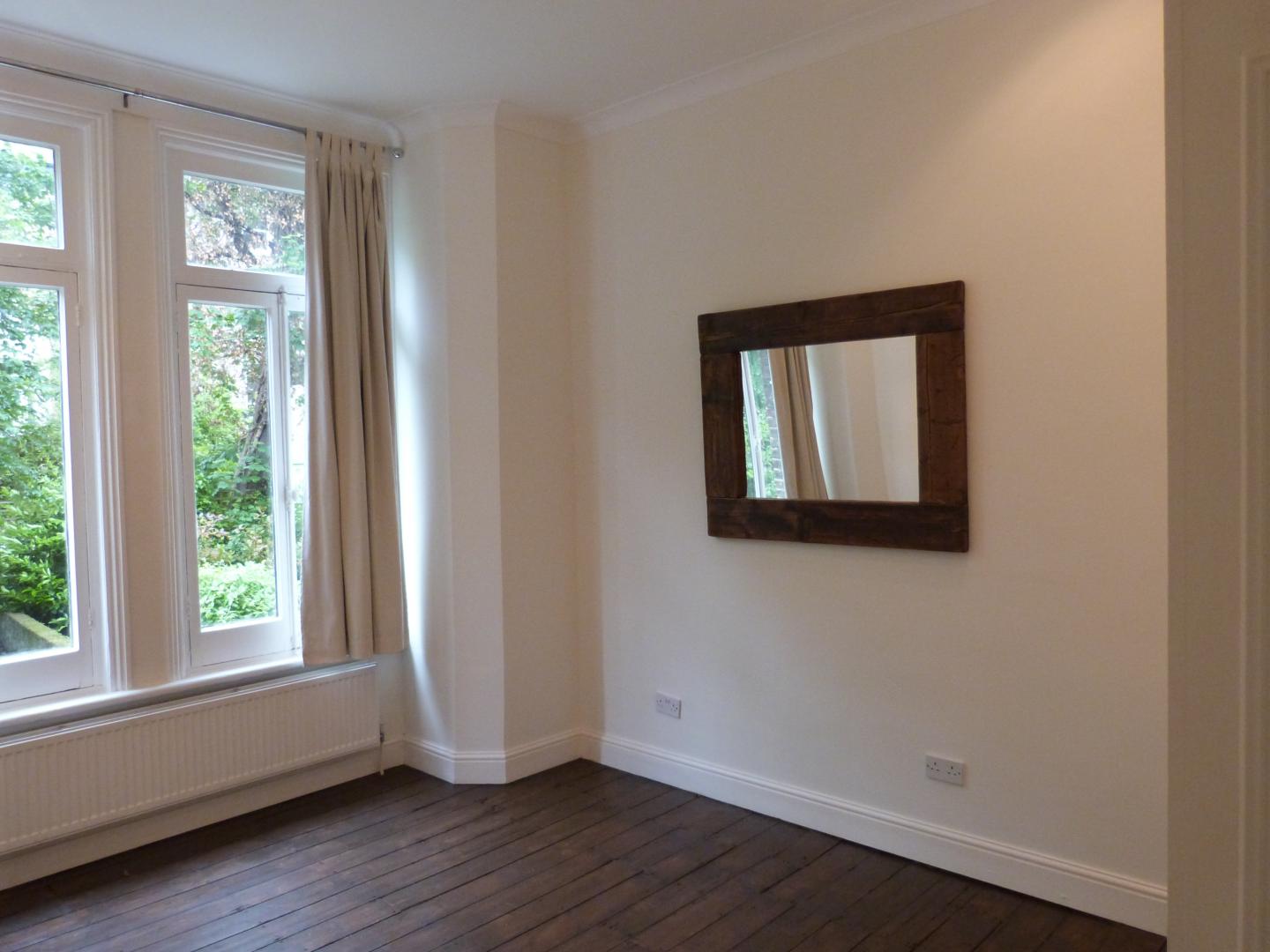 			2 Bedroom, 1 bath, 1 reception Flat			 Primrose Gardens, BELSIZE PARK