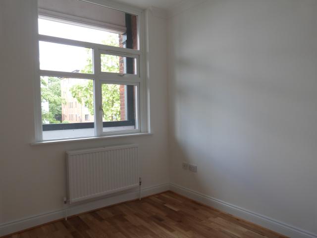 			1 Bedroom, 1 bath, 1 reception Flat			 Willesden Lane, WILLESDEN GREEN
