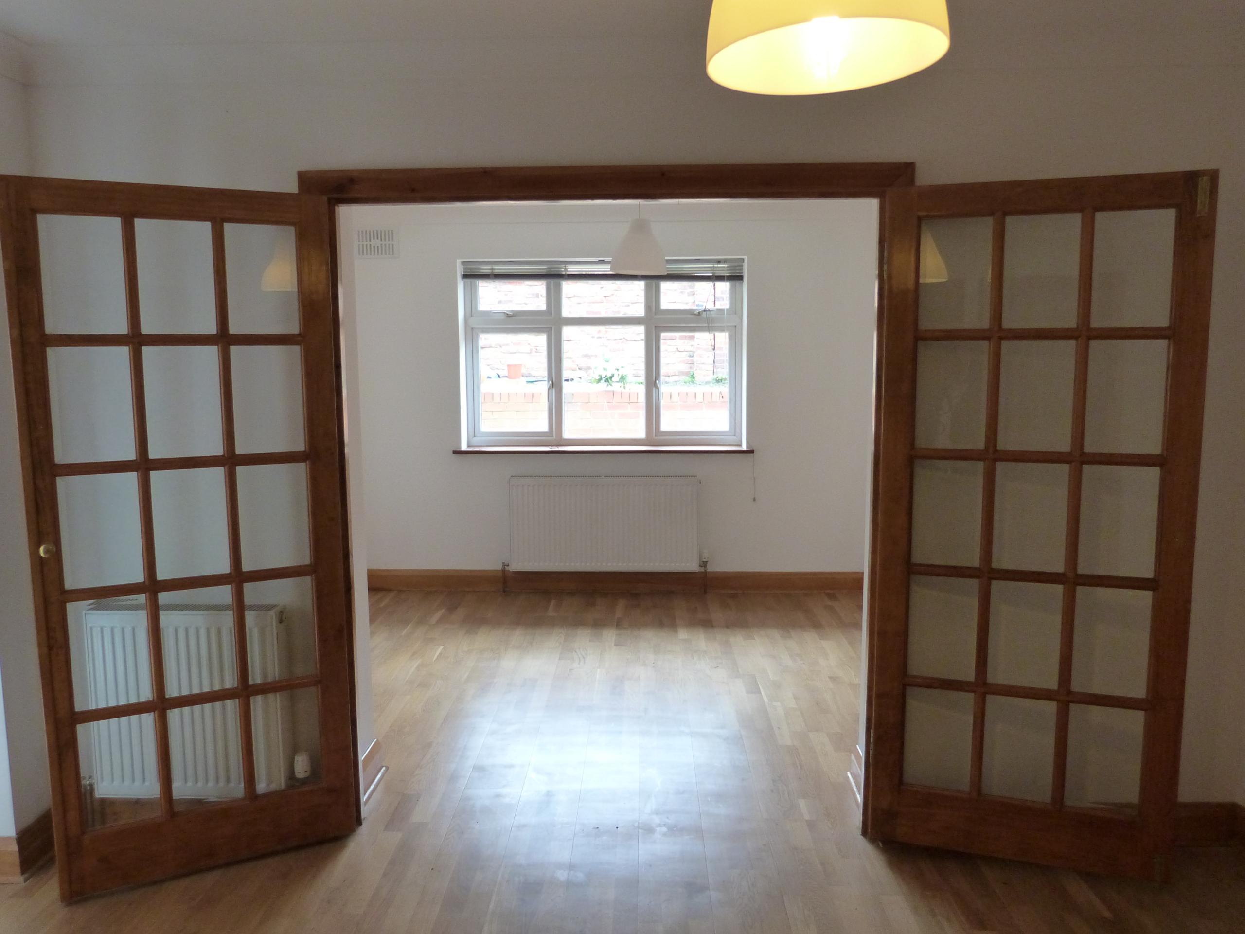			MASSIVE BEDROOMS! PERFECT FOR SHARERS!, 2 Bedroom, 1 bath, 1 reception Flat			 Willesden Lane, WILLESDEN GREEN NW2