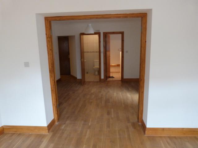 			MASSIVE BEDROOMS! PERFECT FOR SHARERS!, 2 Bedroom, 1 bath, 1 reception Flat			 Willesden Lane, WILLESDEN GREEN