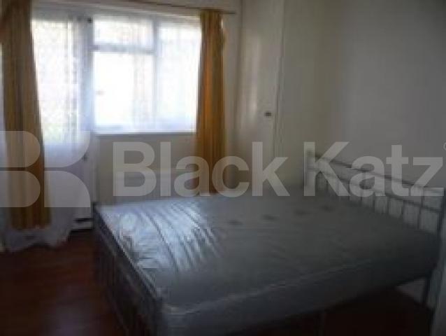 			1 Bedroom, 1 bath, 1 reception Ground Floor Flat			 Alexandra Park Road, MUSWELL HILL