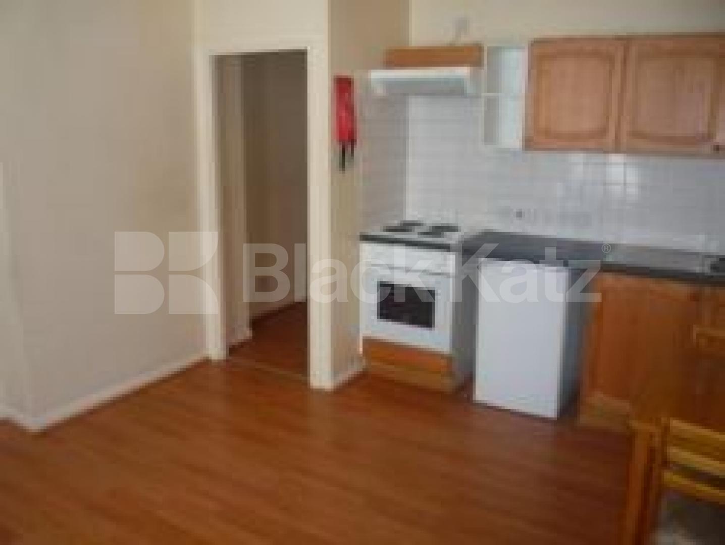 			1 Bedroom, 1 bath, 1 reception Ground Floor Flat			 Alexandra Park Road, MUSWELL HILL