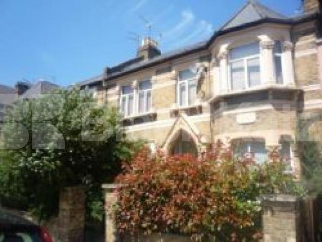 			1 Bedroom, 1 bath, 1 reception Ground Floor Flat			 Alexandra Park Road, MUSWELL HILL