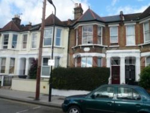 			2 Bedroom, 1 bath, 1 reception Flat			 Courcy Road, WOOD GREEN/TURNPIKE LANE