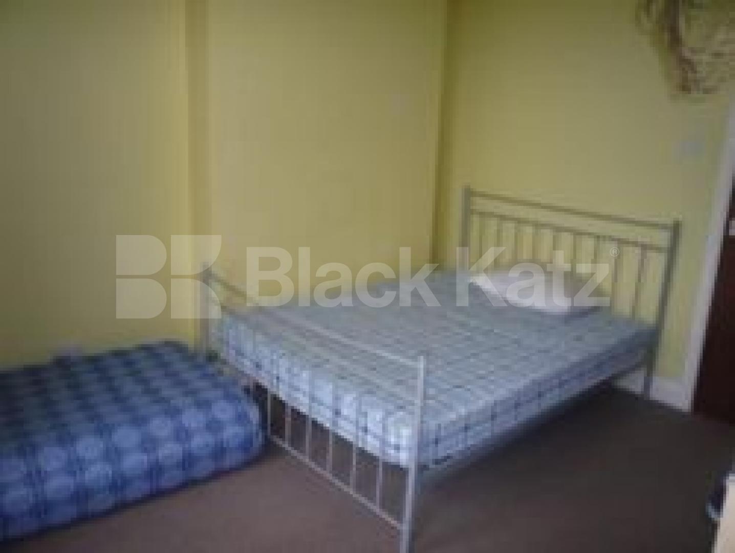 			2 Bedroom, 1 bath, 1 reception Flat			 Ridge road, CROUCH END