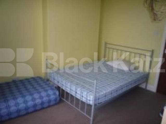 			2 Bedroom, 1 bath, 1 reception Flat			 Ridge road, CROUCH END