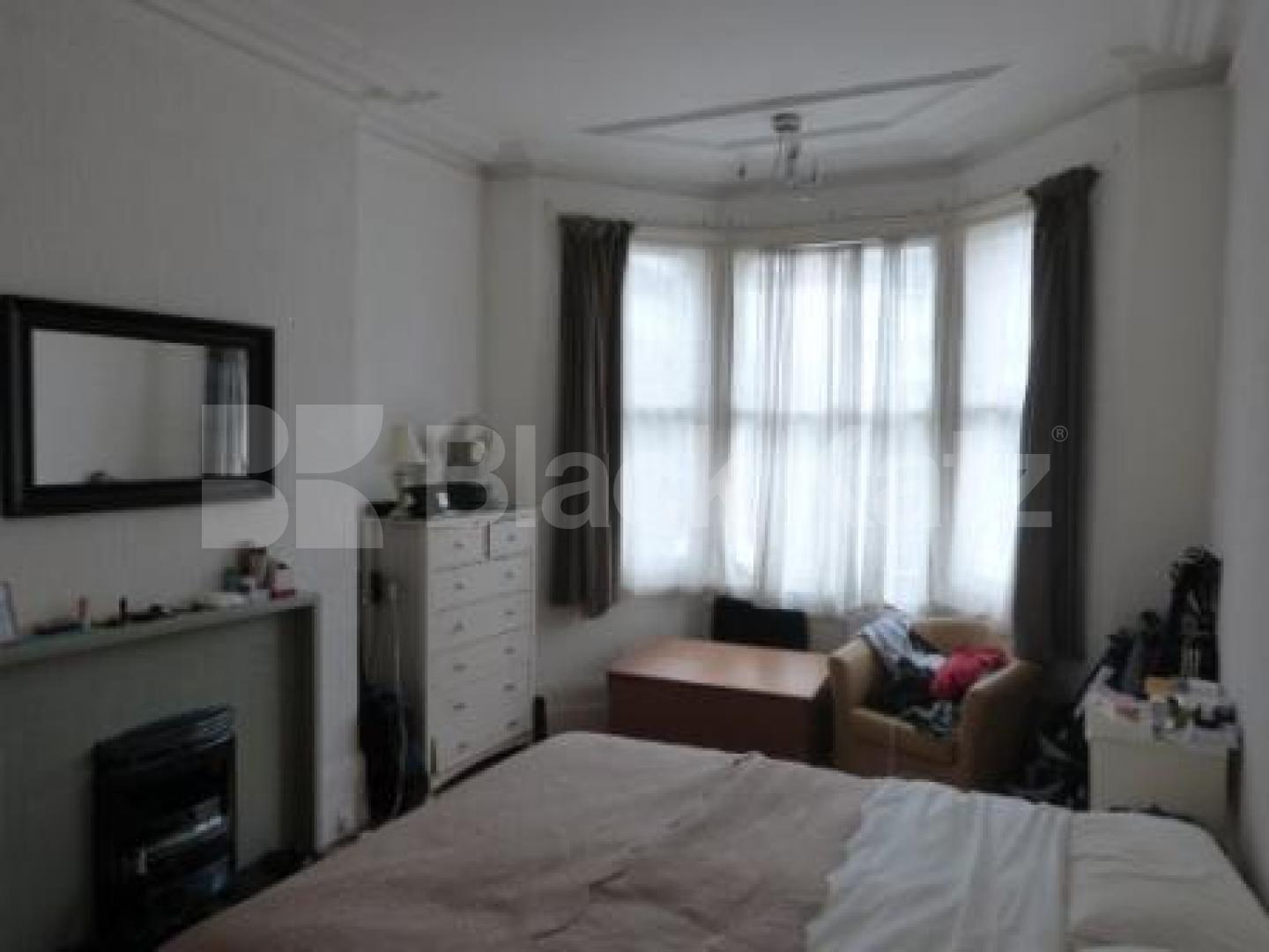 			1 Bedroom, 1 bath, 1 reception Ground Floor Flat			 Hatherley Gardens, CROUCH END
