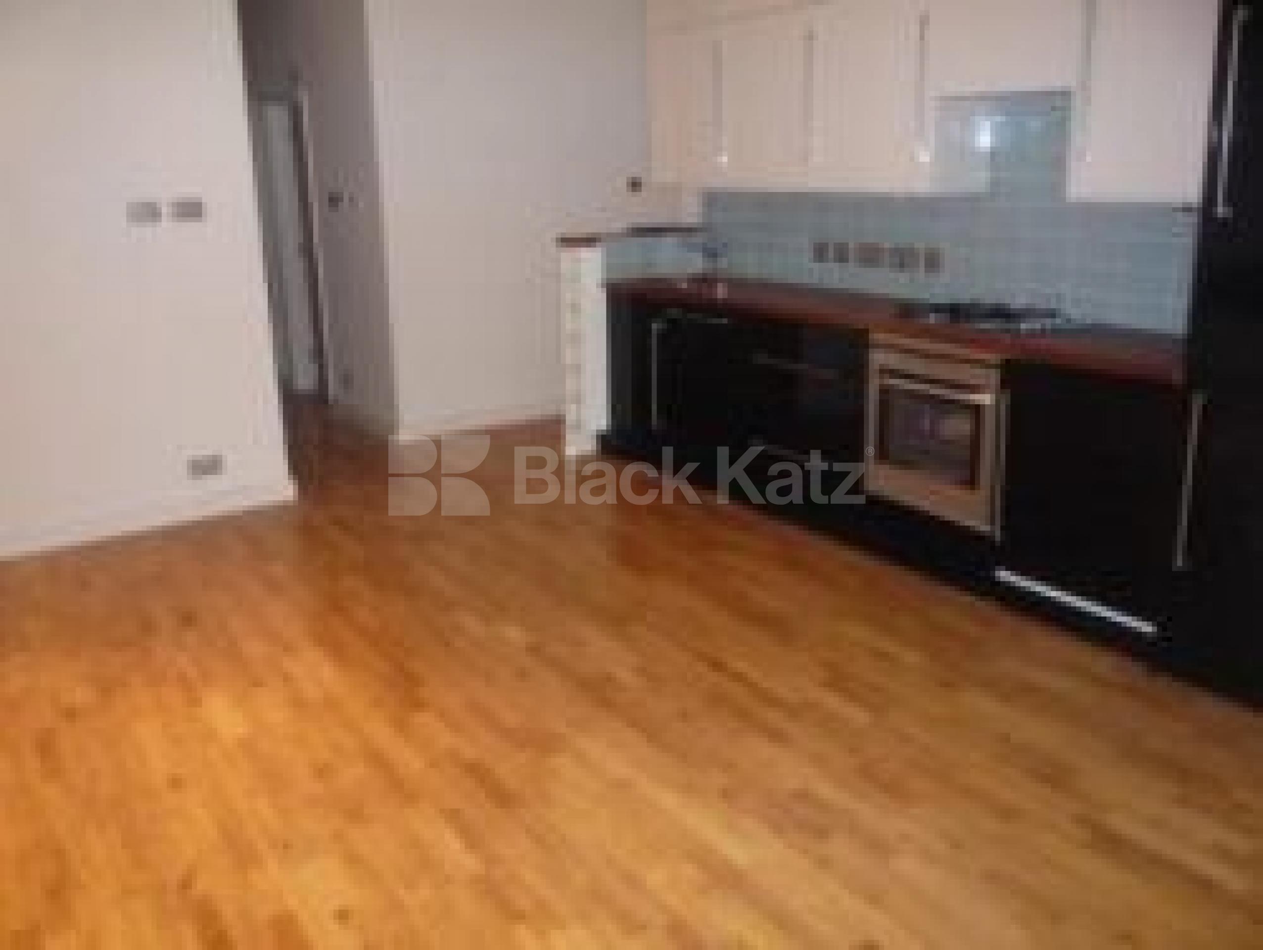 			COLERIDGE CATCHMENT AREA, 2 Bedroom, 1 bath, 1 reception Ground Floor Flat			 Crescent Road, CROUCH END N8