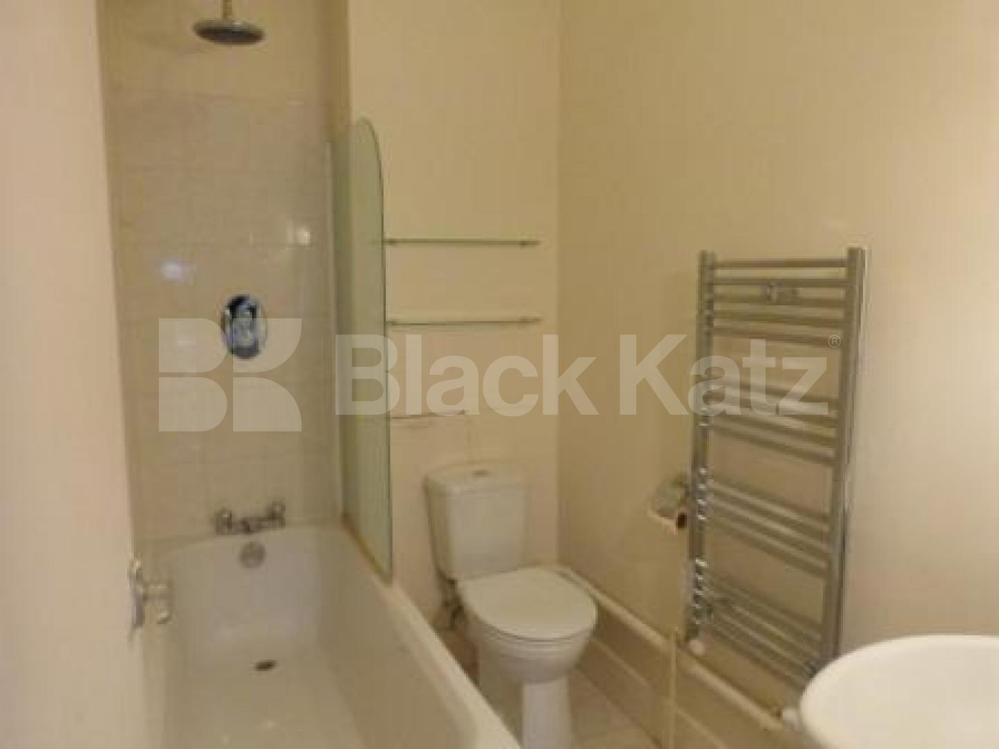 			1 Bedroom, 1 bath, 1 reception Flat			 Ridge Road, Crouch End