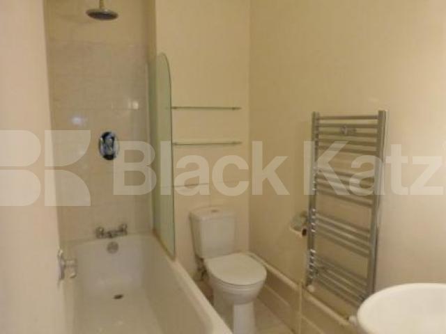 			1 Bedroom, 1 bath, 1 reception Flat			 Ridge Road, Crouch End