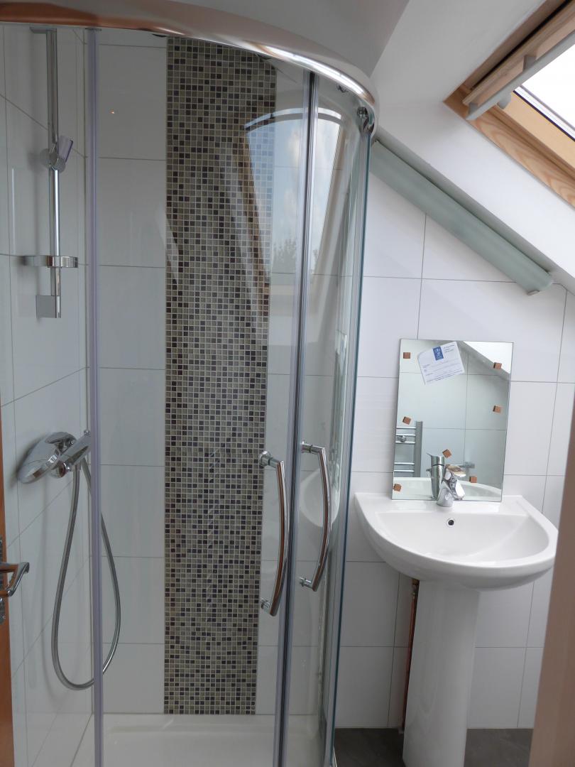 			NEWLY REFURBISHED!, 1 Bedroom, 1 bath, 1 reception Flat			 Melrose Avenue, WILLESDEN GREEN