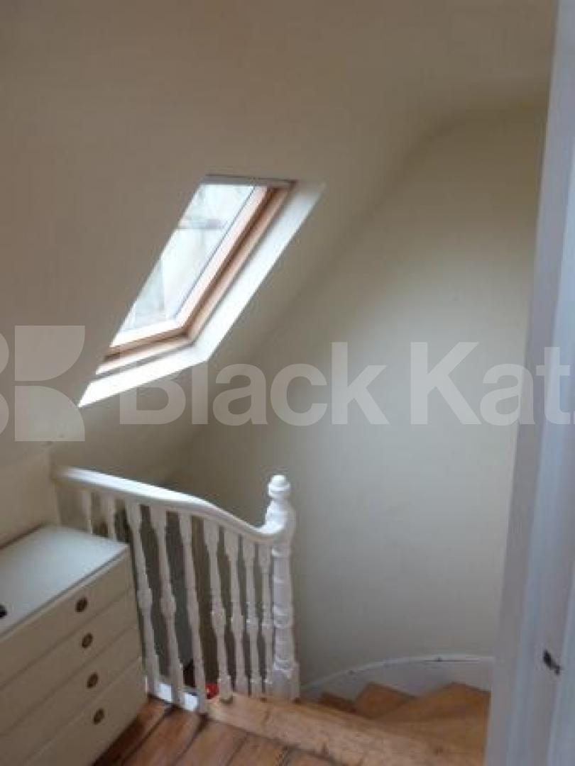 			1 Bedroom, 1 bath, 1 reception Flat			 Ridge Road, Crouch End