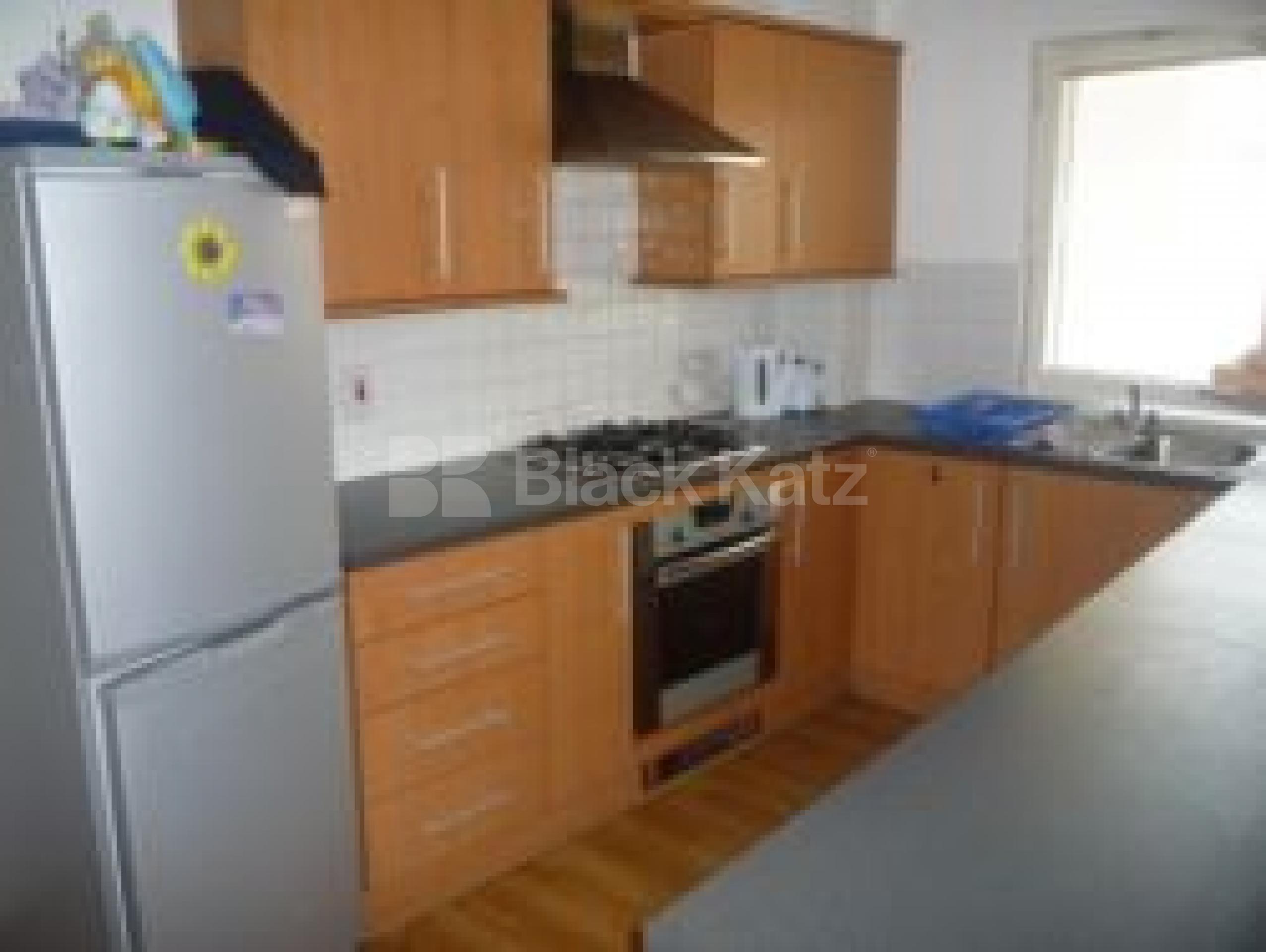 			3 Bedroom, 1 bath, 1 reception Flat			 Crown Close, WOOD GREEN N22