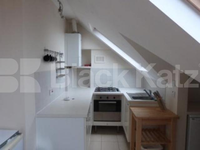 			1 Bedroom, 1 bath, 1 reception Flat			 Ridge Road, Crouch End