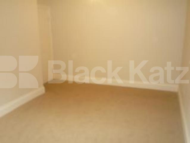 			3 Bedroom, 1 bath, 1 reception Mews House			 Wightman Road, HORNSEY