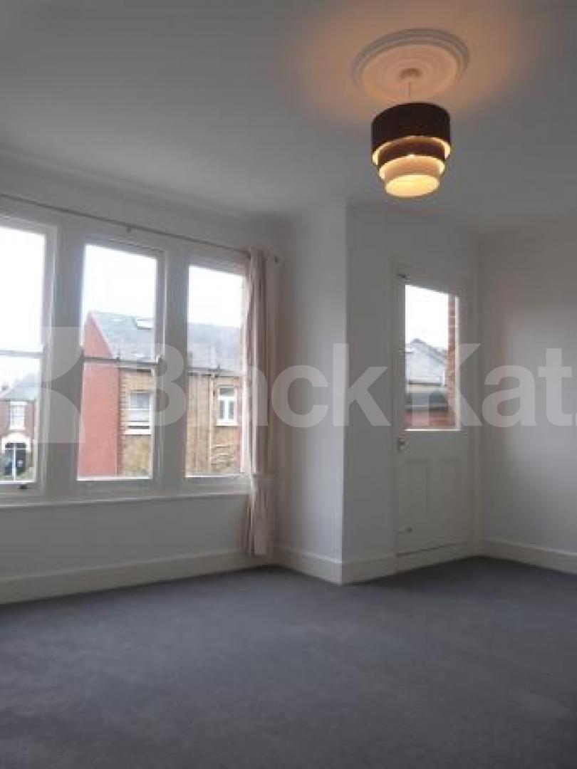 			NEW INSTRUCTION!, 1 Bedroom, 1 bath, 1 reception Flat			 Rathcoole Gardens, Crouch End/Hornsey