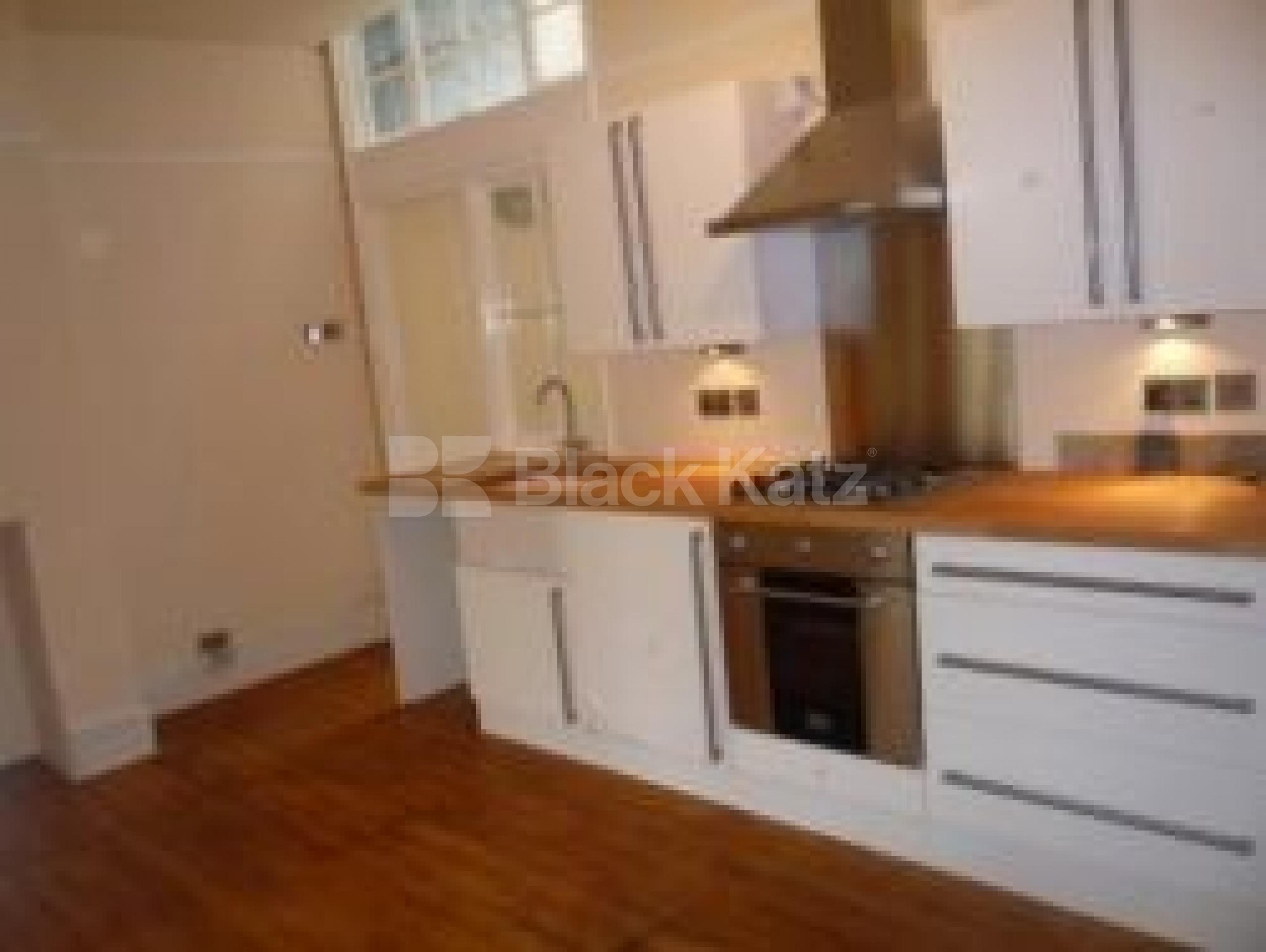 			Available Mid February!, 2 Bedroom, 1 bath, 1 reception Ground Floor Flat			 Northview Road, CROUCH END N8 N8