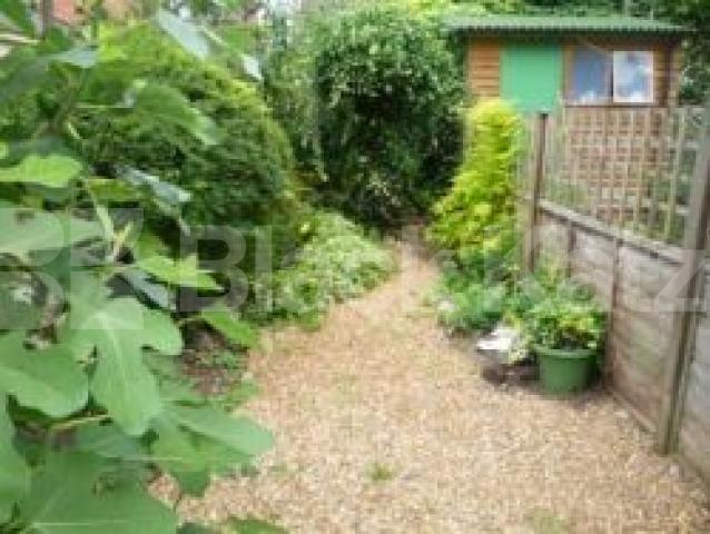 			Available Mid February!, 2 Bedroom, 1 bath, 1 reception Ground Floor Flat			 Northview Road, CROUCH END N8