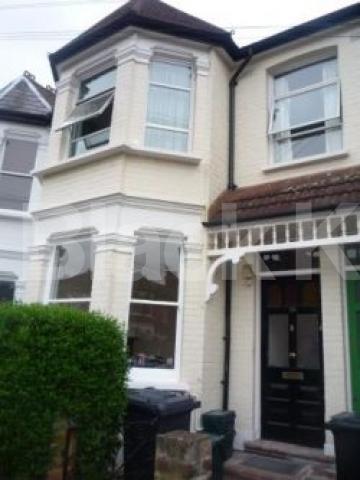 			Available Mid February!, 2 Bedroom, 1 bath, 1 reception Ground Floor Flat			 Northview Road, CROUCH END N8