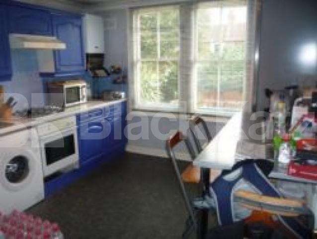			MASSIVE 2 DOUBLE BEDROOM FLAT!, 2 Bedroom, 1 bath, 1 reception Flat			 Lausanne Road, CROUCH END N8
