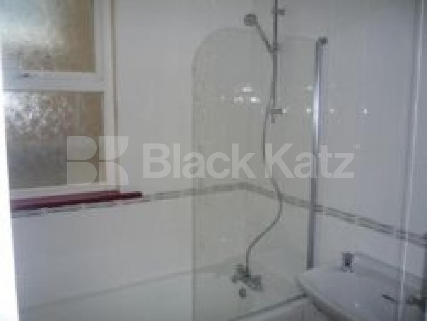 			2 Bedroom, 1 bath, 1 reception Flat			 Ferme Park Road, CROUCH END N8