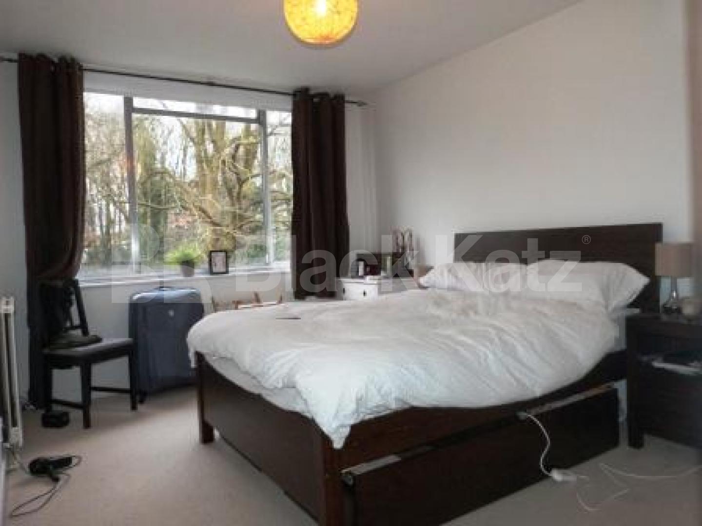			1 Bedroom, 1 bath, 1 reception Flat			 Avenue Road, Crouch End