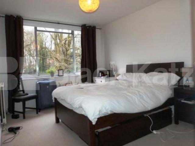 			1 Bedroom, 1 bath, 1 reception Flat			 Avenue Road, Crouch End