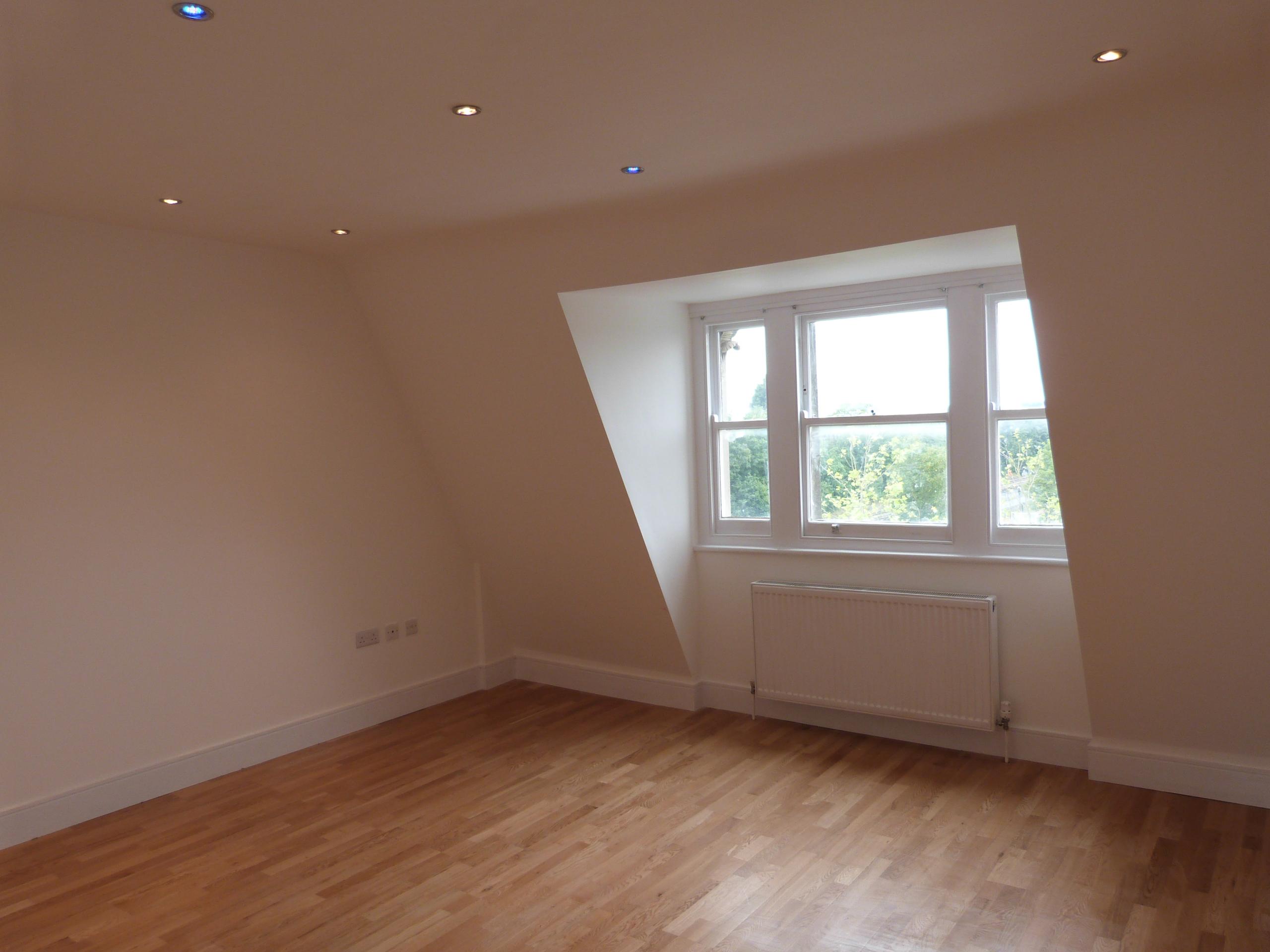 			HEART OF WEST HAMPSTEAD!, 3 Bedroom, 1 bath, 1 reception Flat			 West End Lane, WEST HAMPSTEAD  NW6