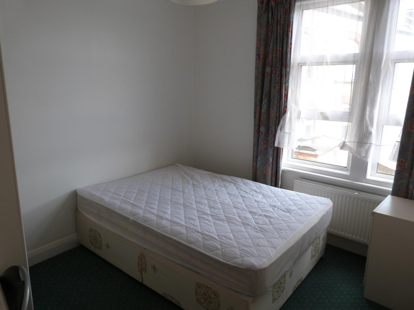 			2 Bedroom, 1 bath, 1 reception Flat			 Burnley Road, DOLLIS HILL