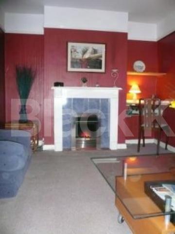 			2 Bedroom, 1 bath, 1 reception Flat			 Clarence Road, BOUNDS GREEN N22