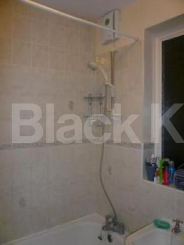 			2 Bedroom, 1 bath, 1 reception Flat			 Clarence Road, BOUNDS GREEN N22