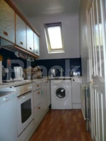 			3 Bedroom, 1 bath, 1 reception Flat			 Kings Avenue, Muswell Hill