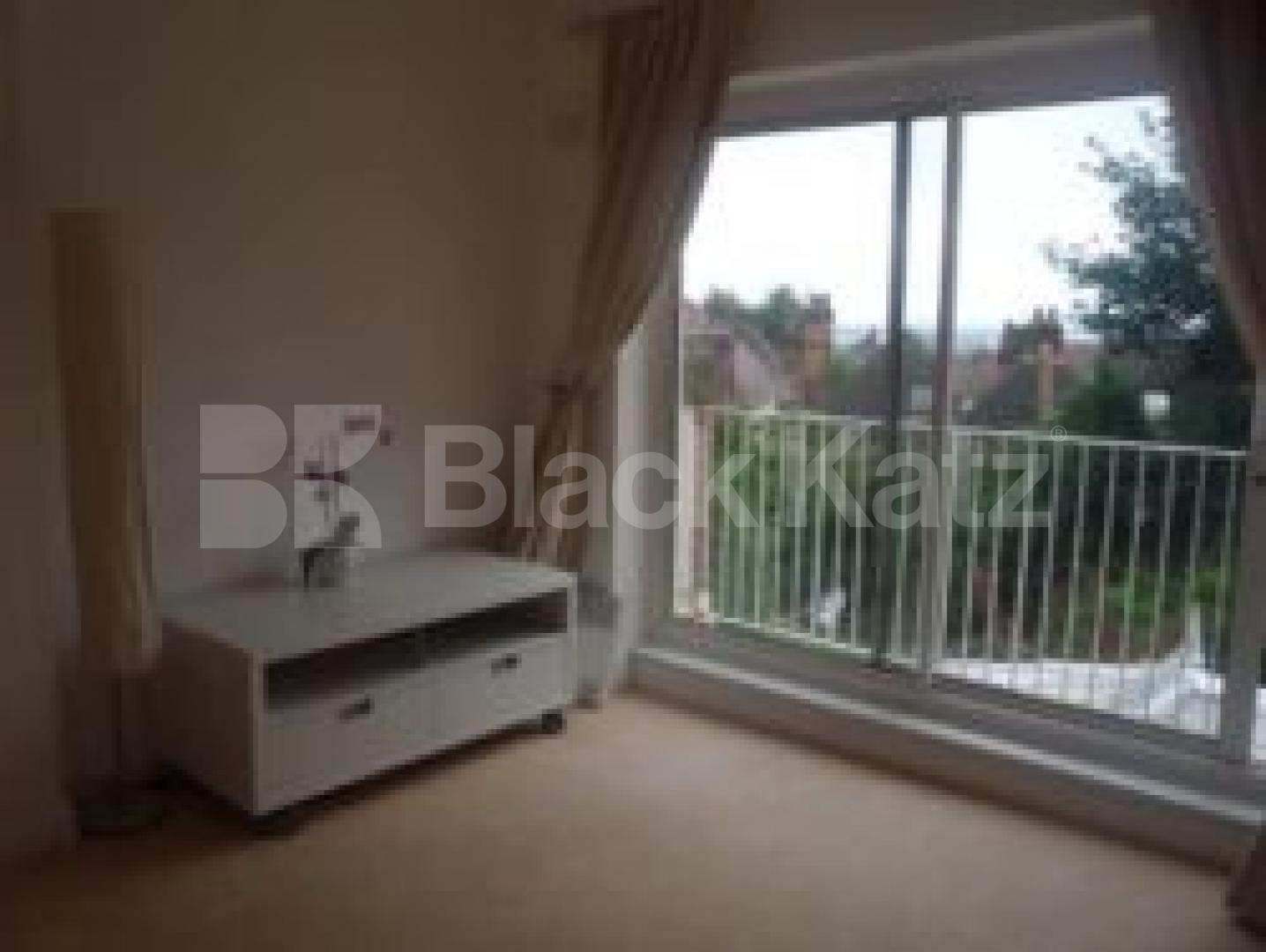 			Beauiful new flat!, 2 Bedroom, 1 bath, 1 reception Flat			 Hornsey lane, Highgate