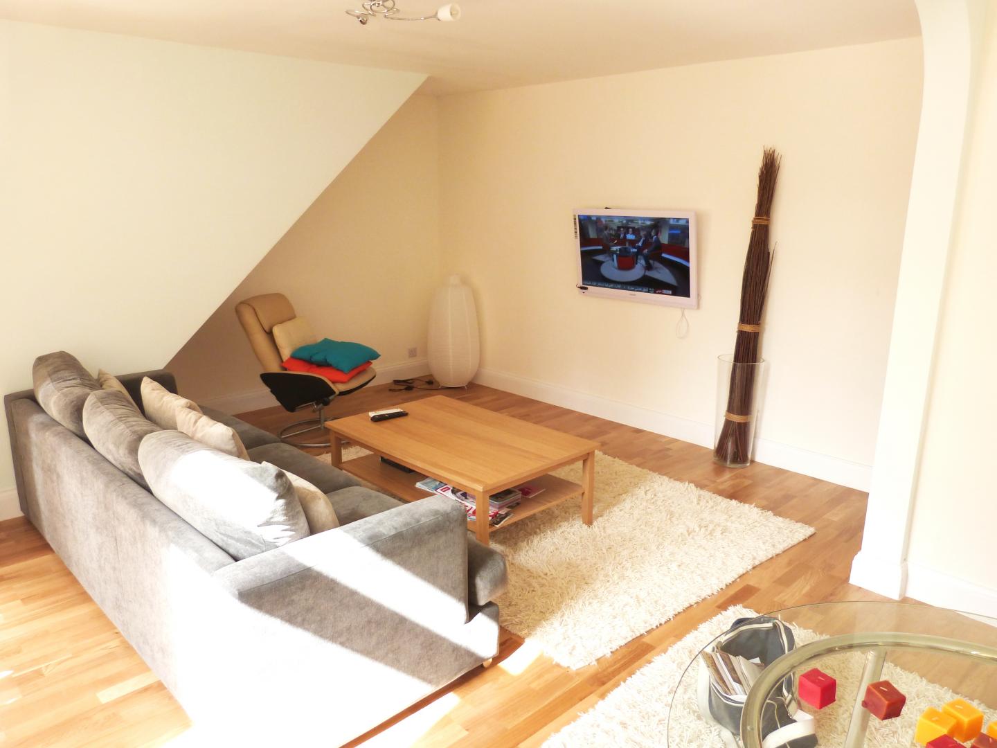 			NEW INSTRUCTION, 3 Bedroom, 1 bath, 1 reception House			 Topp Walk, DOLLIS HILL