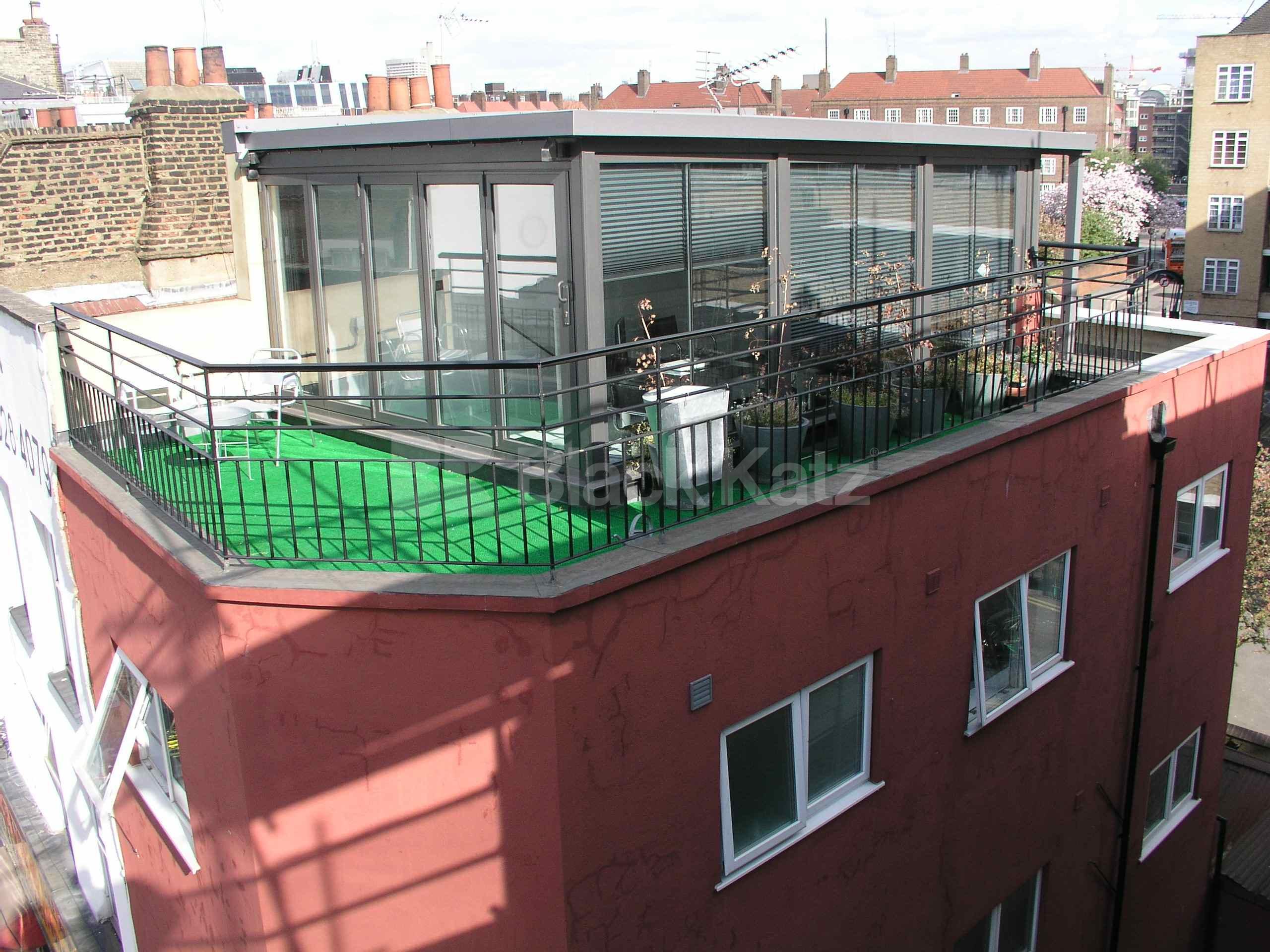 			LET, 2 Bedroom, 1 bath, 1 reception Penthouse			 Lower Marsh, Waterloo SE1